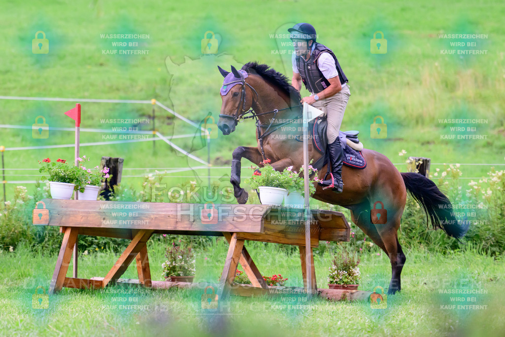 18072026-Schwaiganger-Prfg06-0243 | Fokus Hufschlag Fotografie - Realisiert mit Pictrs.com