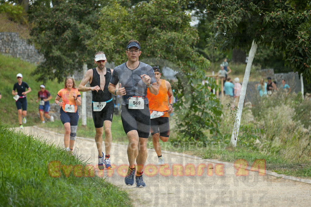 250824_1402_EX1_4706 | Sportfotografie im Rhein-Sieg Kreis, Köln, Bonn, NRW, Rheinland Pfalz, Hessen, etc. Unser Tätigkeitsfeld umfasst den Laufsport vom Volkslauf über den Marathon, Duathlon, Triathon bis zum Ultralauf wie Kölnpfad Ultra oder Schindertrail.