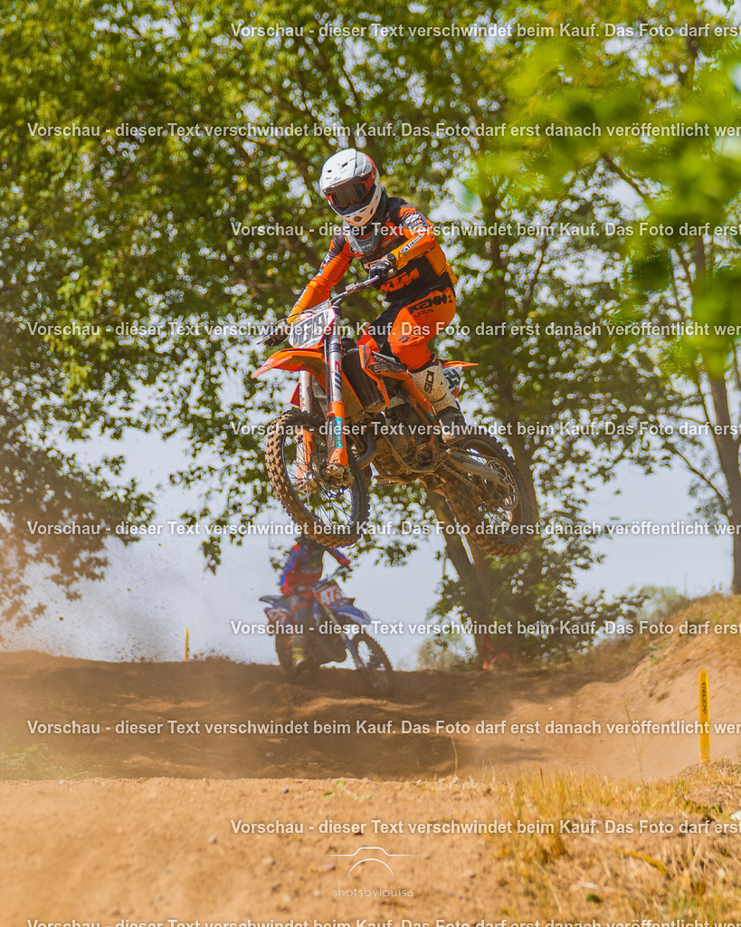 07_05_BernauerSchleife-6793 | Sportfotografin aus Berlin-Brandenburg mit Fokus auf Motocross. Ich halte deine sportliche Leistung und echte Emotionen auf und neben der Strecke professionell fest. Entdecke die Fotos von deinem Rennen und bestelle sie direkt hier im Shop.