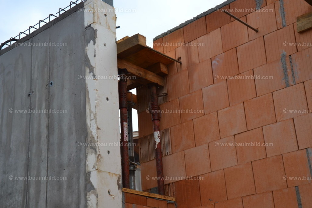 bib-lg04-sonstige-betonarbeiten-0684 | Nach LV-Leistungsgruppen sortierte Detailfotos über den Bau eines Hauses. Alle Hausbau-Bilder direkt vom Urheber und Autor der Website Haus-Selber-Bauen.com