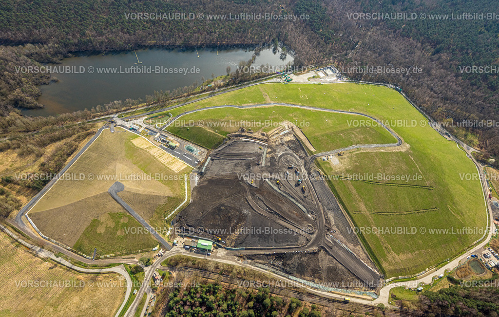 Huenxe240310064 | Luftbild, Sonderabfalldeponie Hünxe-Schermbeck der AGR mbH mit Teich, Hermann Nottenkämper GmbH Entsorgungsunternehmen, Gartrop, Hünxe, Nordrhein-Westfalen, Deutschland