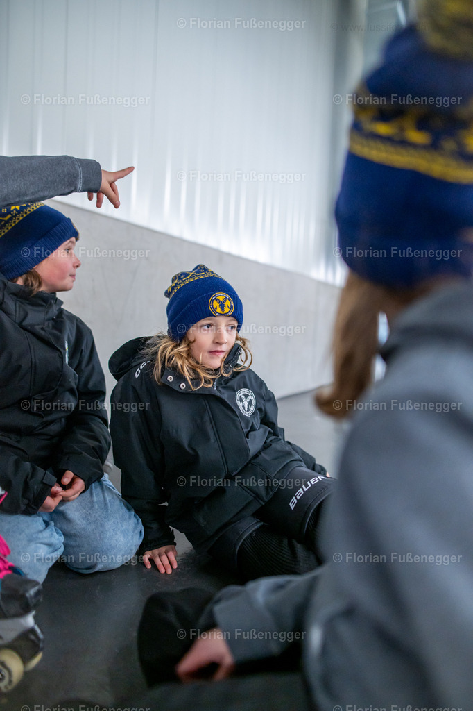 2025-03-01-Bärencup Wil-110 | "Fussifoto.com – Ihr Ansprechpartner für hochwertige Fotografie! Entdecken Sie kreative Bilder und professionelle Dienstleistungen. Kontaktieren Sie uns für Ihre Projekte!"