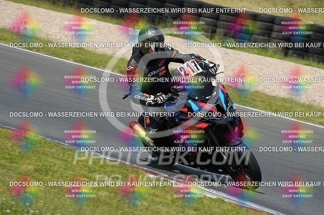 2025_05_31_PBK_37295 | Sportfotografie; SlowMotion; Video; Rennstrecke; Hafeneger; RSE; Speer; Trackday; Motorsportarena; Hockenheimring; Brno; Most; Barcelona; Valencia, Benny; Kaetzmer;