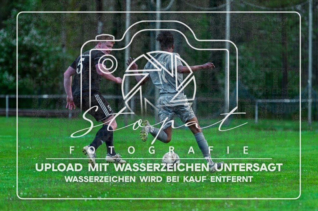 HMFGFS-1034 | Abdelkader Awad (Heidmark 3 #10) beim Herren 3. Kreisklasse HK Spiel zwischen Heidmark III und FG Fulde-Stellichte im Heidmarkstadion, Bad Fallingbostel (Simon Paul Stopat) - Realisiert mit Pictrs.com