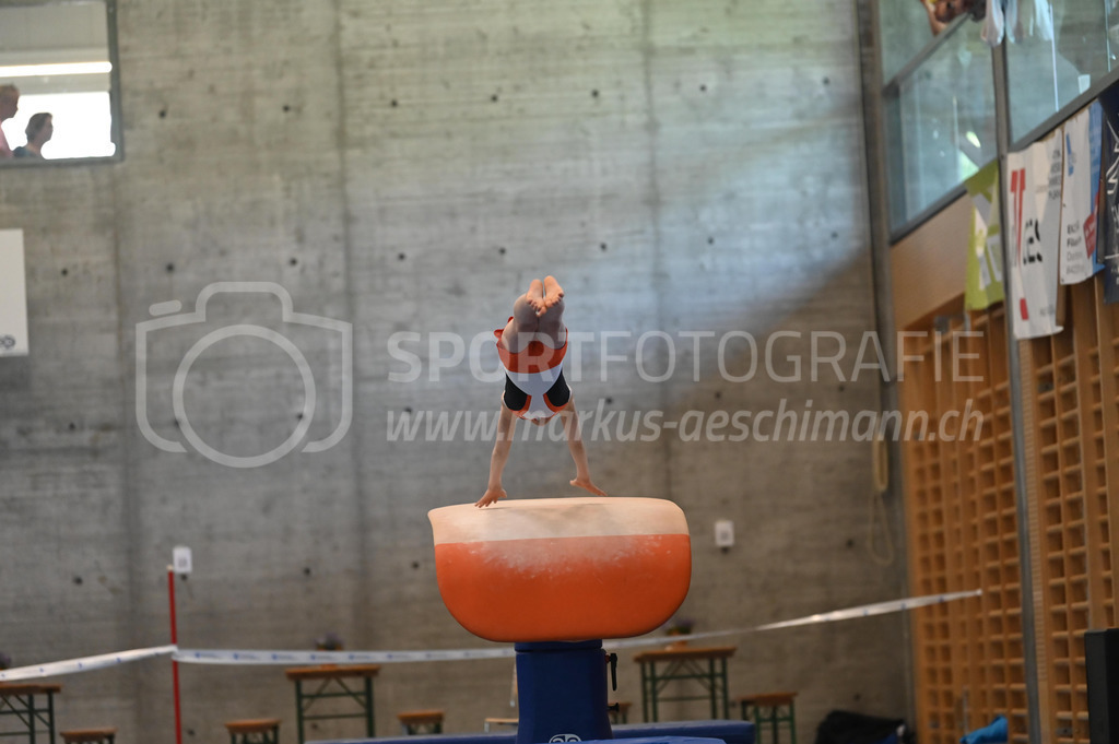 104. Zürcher Kunstturnertage Neftenbach - 14. May 2022 | 104. Zürcher Kunstturnertage Neftenbach
Turnhalle Ebni, Neftenbach
Programm 3/4 (P3/P4)
Bild: Sportfotografie Markus Aeschimann | www.markus-aeschimann.ch - Realisiert mit Pictrs.com