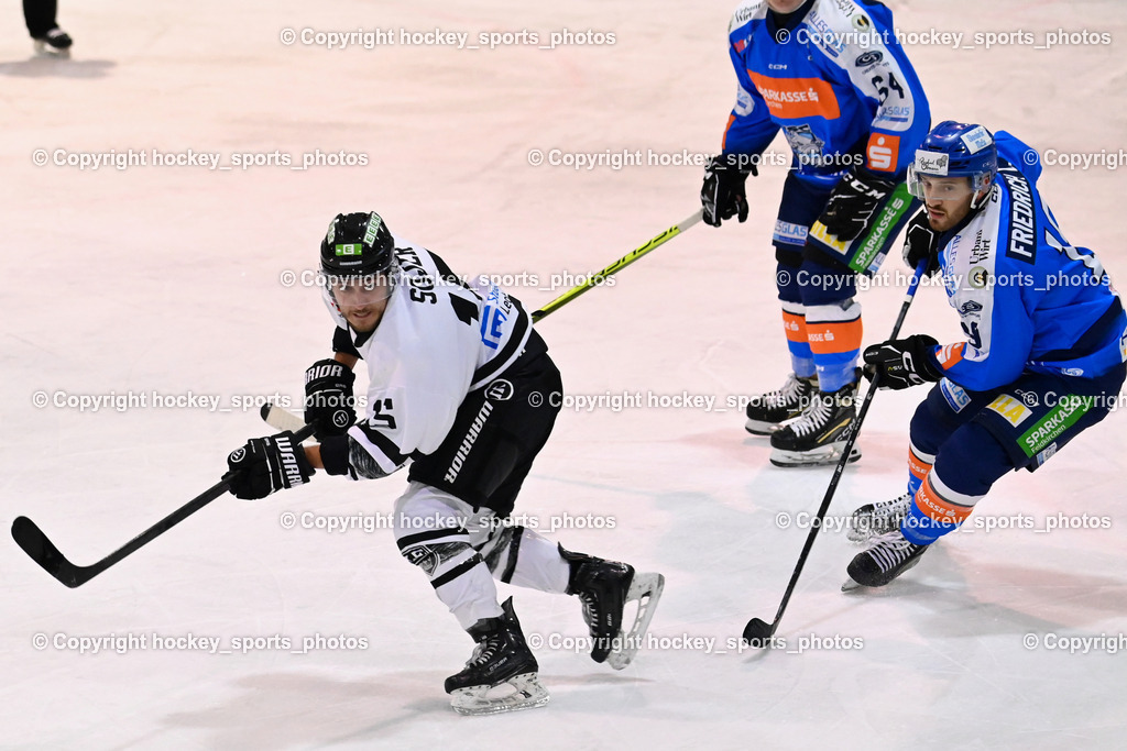 ESC Sparkasse Steindorf vs. LE Kings | #15 Sojer Mark LE Kings, #19 Friedrich Lukas ESC Steindorf, ESC Sparkasse Steindorf vs. LE Kings, ESC Sparkasse Steindorf vs. LE Kings am 01.11.2025 in Steindorf (Ossiachersee Halle), Austria, (Photo by Bernd Stefan)