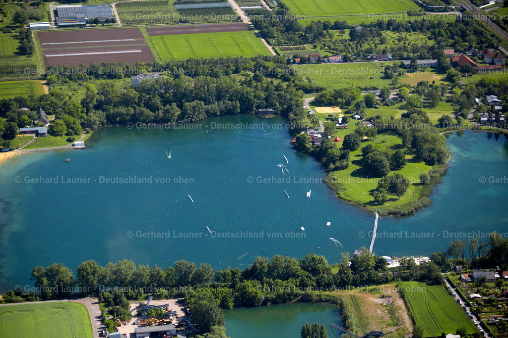 4045905 | ERFURT 14.06.2021 Freizeitzentrum der Wasserski - Rennbahn am See "Nordstrand" in Erfurt im Bundesland Thüringen, Deutschland. Weiterführende Informationen bei: FREIZEIT- UND ERHOLUNGSPARK NORDSTRAND e.V.,  Wasserski Erfurt. // Leisure center of water skiing - racetrack in Erfurt in the state Thuringia, Germany. Further information at: FREIZEIT- UND ERHOLUNGSPARK NORDSTRAND e.V.,  Wasserski Erfurt. Foto: Gerhard Launer