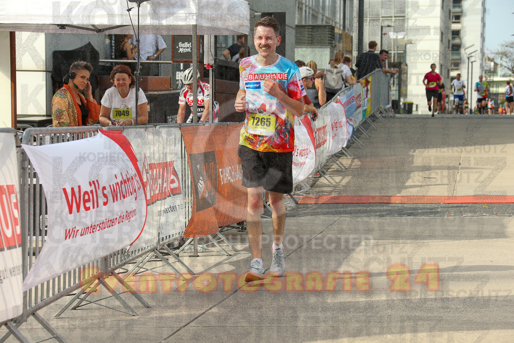 250920_1525_EX1_9358 | Sportfotografie im Rhein-Sieg Kreis, Köln, Bonn, NRW, Rheinland Pfalz, Hessen, etc. Unser Tätigkeitsfeld umfasst den Laufsport vom Volkslauf über den Marathon, Duathlon, Triathon bis zum Ultralauf wie Kölnpfad Ultra oder Schindertrail.