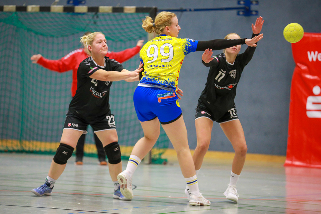 SVN_TvVoerde_021124_057 | Bildergalerie von Sport-Ereignissen aber auch von weiteren spannenden Dingen - nicht nur vom Niederrhein. In Anlehnung an den bekannten Spruch von Hanns Dieter Hüsch heißt das Motto: "Niederrhein ist überall".  - Realisiert mit Pictrs.com