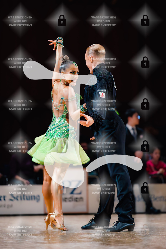 Goldstadtpokal 2025 - WDSF World Open Latin 29th (36) Kevin Baumann _ Alisa Klemm (Schwarz Weiß Club Pforzheim)-2025-01-25-4489 | Webshop for digital downloads and prints of dance sport, event & show photographer Julian Link - Realisiert mit Pictrs.com