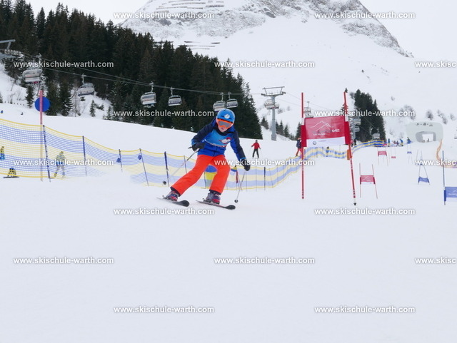 Gruppe Elias (2) | Photos von der Skischule Warth - Realisiert mit Pictrs.com