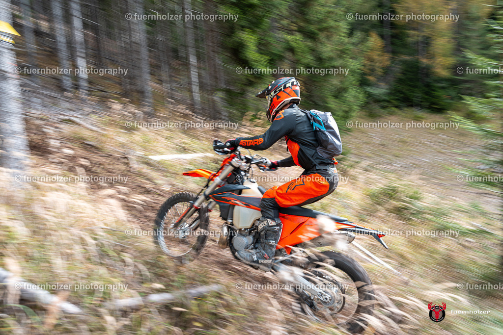 fuernholzer_251026-C1-414 | Fotografische Impressionen von der Red Stag Enduro Extreme by fuernholzer-photography.com. Endurosport in Österreich fotografisch festgehalten von fuernholzer. Auftragsfotografie für Private, Gewerbefotos und Industriefotografie. Eventfotografie, Sportfotografie und Motorsportfotografie. Anbieter von Fotoworkshops, Fototraining, fotografischen Vorträgen und Fotoseminaren.