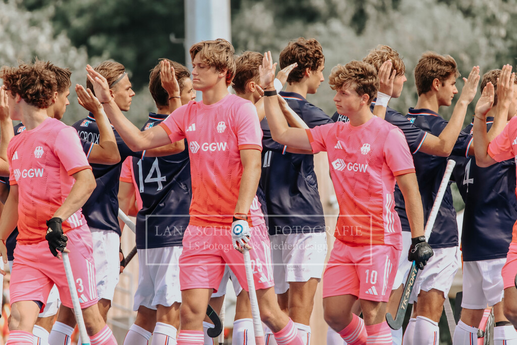 EM_MU18_F_GER-FRA_Lille_bearbeitet (48 von 433) | lanaschraderfotografie - Realisiert mit Pictrs.com