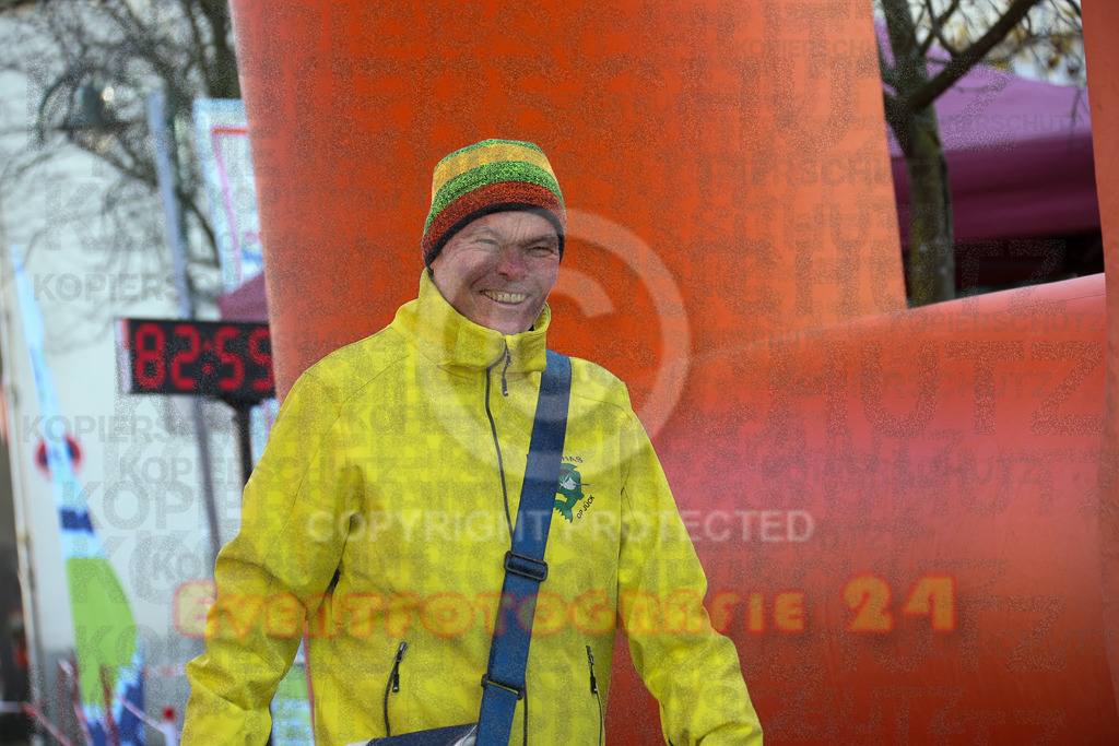 241201_1259_EX1_3475 | Sportfotografie im Rhein-Sieg Kreis, Köln, Bonn, NRW, Rheinland Pfalz, Hessen, etc. Unser Tätigkeitsfeld umfasst den Laufsport vom Volkslauf über den Marathon, Duathlon, Triathon bis zum Ultralauf wie Kölnpfad Ultra oder Schindertrail.