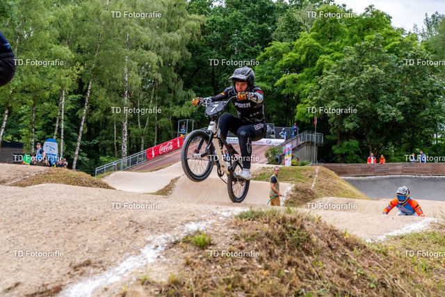 BayBMX2026-05124 | Fotogalerie von Thomas Dettweiler mit Eventbildern und lizenzfreien Fotos. Perfekt als Wandbild, für Büro, Website oder private Nutzung. - Realisiert mit Pictrs.com