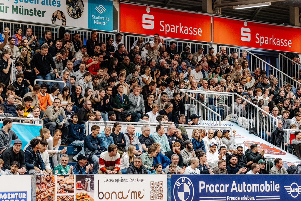 47. Stadtmeisterschaften im Hallenfußball 2025, Endrunde | Stadtmeisterschaften im Hallenfußball 2025, Endrunde, Sporthalle Berg Fidel in Münster. Foto: sportfotografie.ms | Markus Paletta - Realisiert mit Pictrs.com