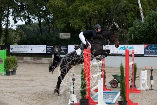 2B4A1140 | pixelfaenger - Realisiert mit Pictrs.com