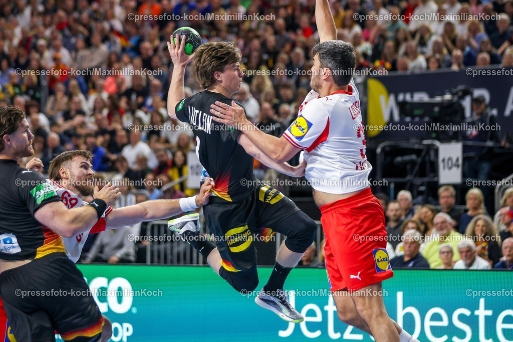 xKWIx17052601029 | 17.05.2026, xkwix, Handball, Länderspiel, Deutschland - Dänemark , Lanxess-Arena in Köln:  Nils Lichtlein (Germany #03) beim Torwurf und Zweikampf gegen Emil Bergholt (Denmark #33)Photo: xKamilxWilkowskixPressefotoKochx
