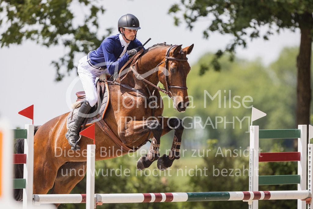 230616_Lemwerder_Springpf-L2-667 | Deine schönsten Turniermomente als professionelle Fotos! Entdecke hochwertige Pferdesport-Fotografie im Online-Shop. Jetzt Fotos finden & bestellen!