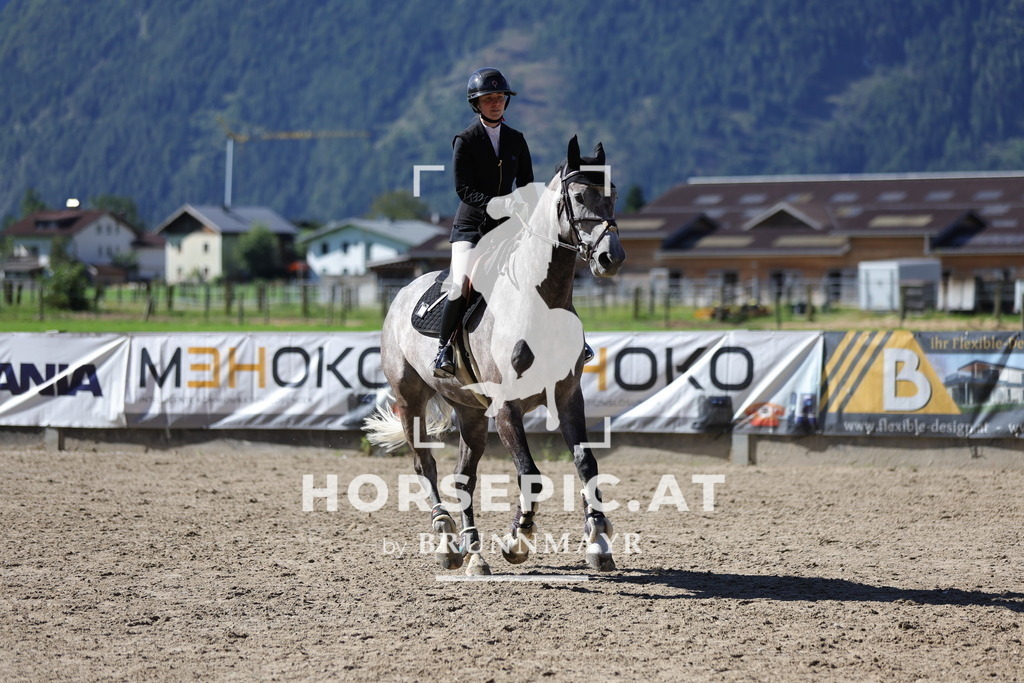 0P6A5259 | Willkommen bei Brunnmayr - Design & Fotografie – Ihrem Spezialisten für Reitturniere und Pferdeveranstaltungen in Oberösterreich, Salzburg und Bayern! Seit über 17 Jahren sind wir leidenschaftlich dabei.