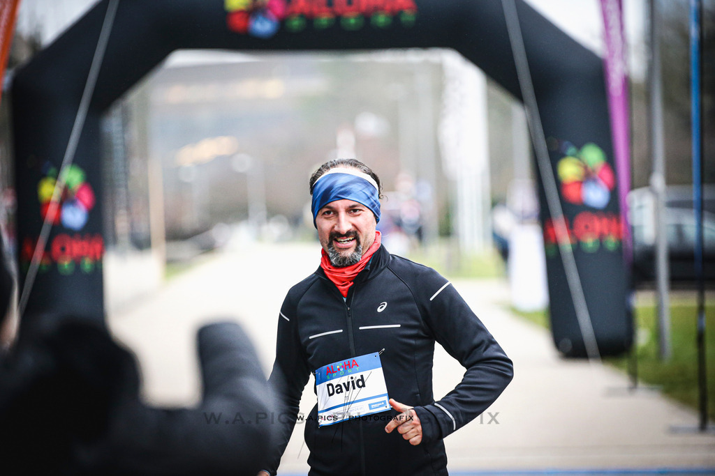 ..... | Linz, AUSTRIA,14. Dezember 25, ALOHA WINTERLAUF DEZEMBER 25 , Image shows: Photo: WAPICS / Andreas Willdoner