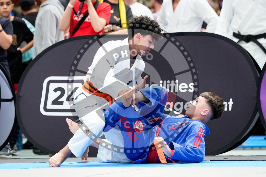 20250920PBB0350 | Athletes compete during the AJP Tour Hamburg International Jiu-Jitsu Championship, on September 20, 2025 in Hamburg, Germany. © Chiara Dazi / photoblackbelt