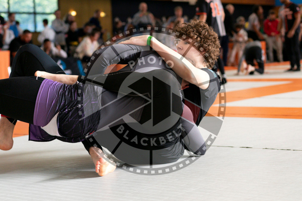 20240915PBB0163 | Athletes compete during the Grappling Industries’ grappling and Brazilian jiu-jitsu competition in Berlin, on September 15, 2024.