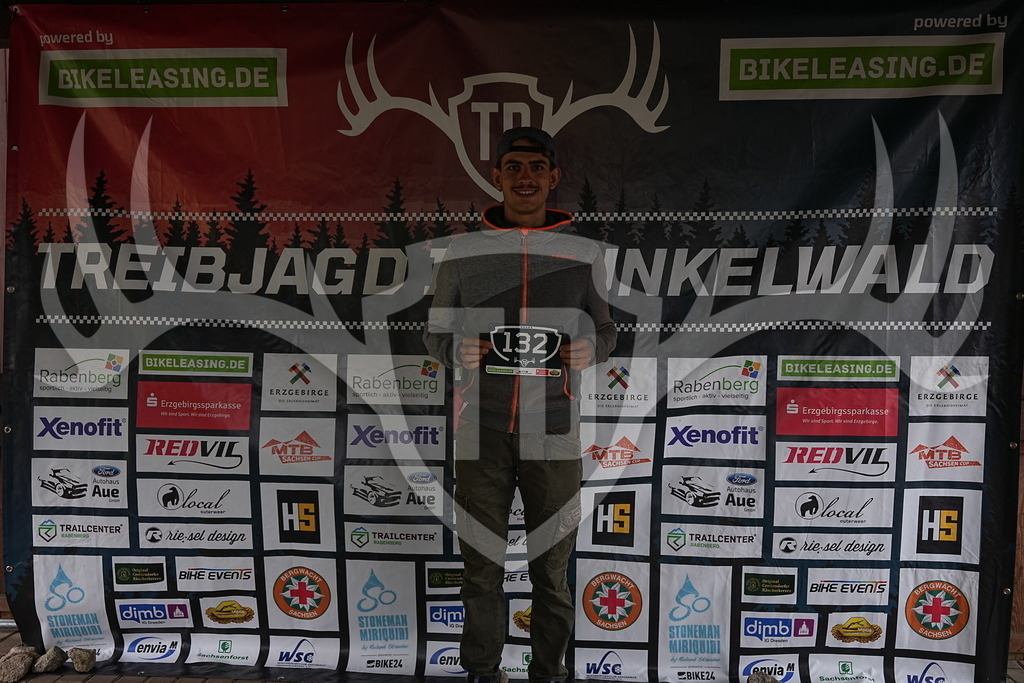 A1_09385 | Fotogalerie der Treibjagd im Dunkelwald - Dein MTB Etappenrennen im Erzgebirge - Realisiert mit Pictrs.com