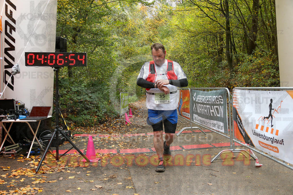 251026_1408_EX1_4138 | Sportfotografie im Rhein-Sieg Kreis, Köln, Bonn, NRW, Rheinland Pfalz, Hessen, etc. Unser Tätigkeitsfeld umfasst den Laufsport vom Volkslauf über den Marathon, Duathlon, Triathon bis zum Ultralauf wie Kölnpfad Ultra oder Schindertrail.