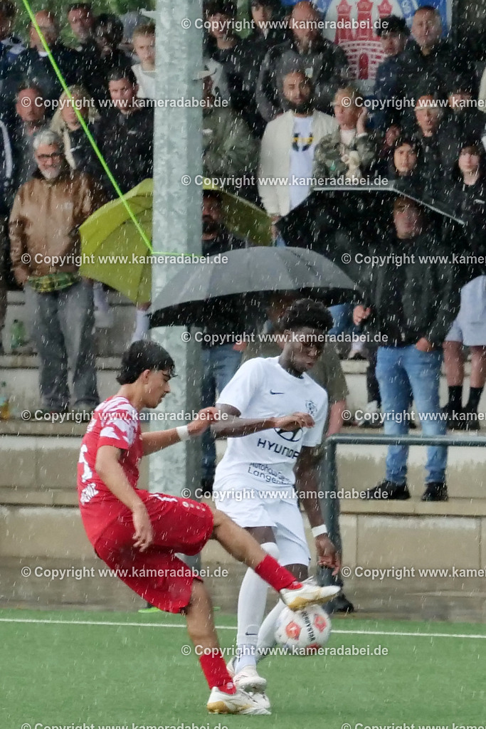 Fußball : C-Junioren : Aufstieg Regionalliga West : SUS 09 Dinslaken - Vfb 03 Hilden am 04.06.2026 in Dinslaken | Fußball : C-Junioren : Aufstieg Regionalliga West : SUS 09 Dinslaken (rotr Trikots)- Vfb 03 Hilden (weiße Trikots) am 04.06.2026 in Dinslaken - Realisiert mit Pictrs.com