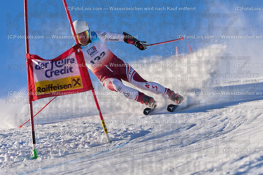 ALP5036_MASTERS-Cup_GS-A Herrn_Payer Florian | (C)FotoLois.com, Alois Spandl. FIS Masters-Cup Wildschönau, Giant Slalom auf der Piste Schatzberg GS, Siegerehrung auf dem Dorfplatz Niederau, Sa 13. Januar 2024.