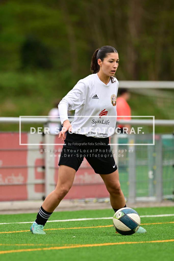 Fußball I Frauen I Saison 2025-2026 I Bezirksliga I 21. Spieltag I Harburger TB - Rahlstedter SC I 164816 | Der Sportfotograf. - Realisiert mit Pictrs.com