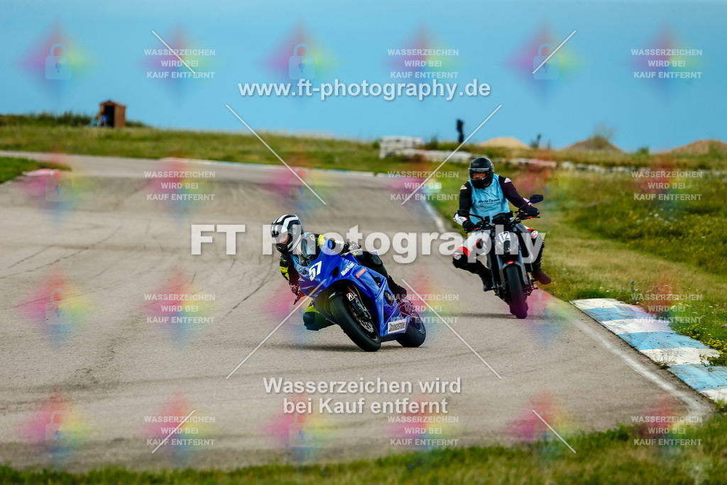 Chambley Juli-3045 | Hier findet Ihr Bilder von Touristenfahrten auf der Nürburgring Nordschleife oder von anderen Veranstaltungen die ich besucht habe. Viel Spass beim Durch Schauen 