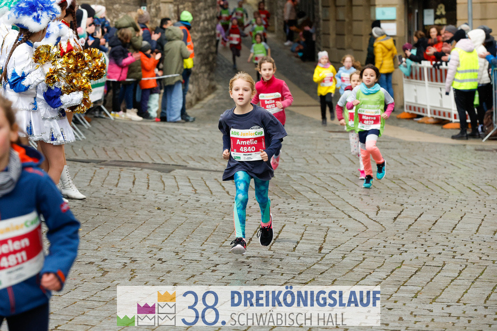 400m AOK Junior Cup | 3 Koenigslauf 2024 400m AOK Junior Cup - Realisiert mit Pictrs.com