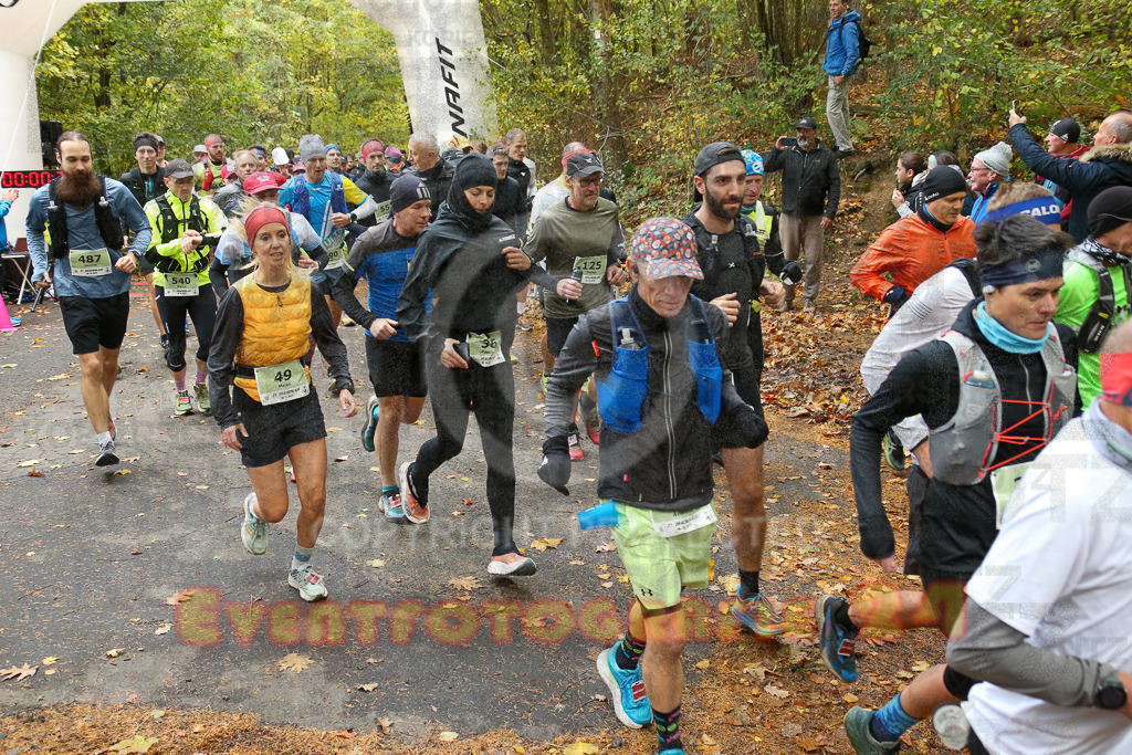 251026_1002_EX1_9641 | Sportfotografie im Rhein-Sieg Kreis, Köln, Bonn, NRW, Rheinland Pfalz, Hessen, etc. Unser Tätigkeitsfeld umfasst den Laufsport vom Volkslauf über den Marathon, Duathlon, Triathon bis zum Ultralauf wie Kölnpfad Ultra oder Schindertrail.