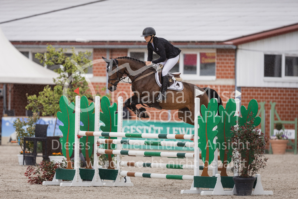 230516_Mühlen_04SprPf-L-408 | Deine schönsten Turniermomente als professionelle Fotos! Entdecke hochwertige Pferdesport-Fotografie im Online-Shop. Jetzt Fotos finden & bestellen!