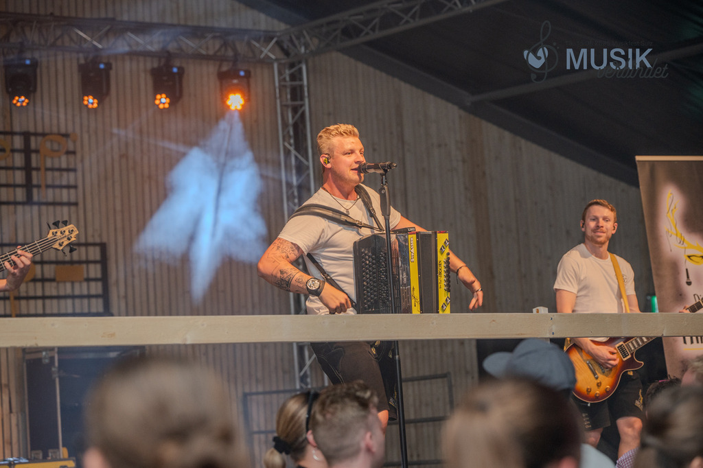 DSC_3643 | "Fussifoto.com – Ihr Ansprechpartner für hochwertige Fotografie! Entdecken Sie kreative Bilder und professionelle Dienstleistungen. Kontaktieren Sie uns für Ihre Projekte!"