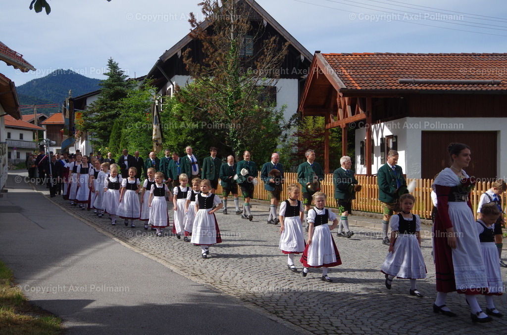 IMGP4980 | fotografiert von Axel PollmannLeonhardi Wallfahrt Benediktbeuern und Murnau, Fronleichnam, Fasching, Landschaft im Loisachtal und Benediktbeuern  - Realisiert mit Pictrs.com