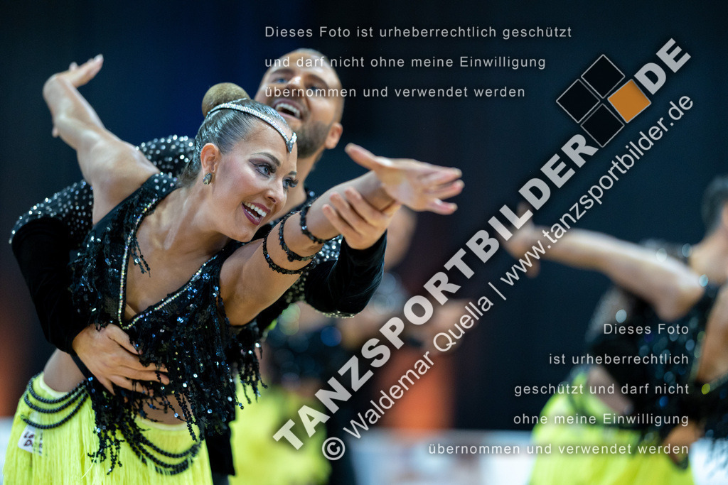 20230513-00765 | Hier finden Sie Tanz Bilder vom Latein und Standard Formationen tanzen. Sportbilder vom Tanzsport. Schöne Fotos und von Weltmeisterschaft, Europameisterschaft, Bundesliga, Regionalliga, Oberliga und Landesliga sowie von GOC Stuttgart, DanceComp, WM Bremen