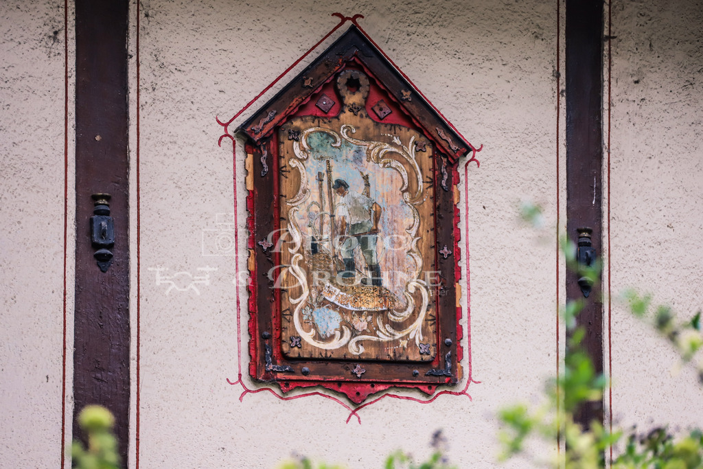 Braubach-1261 | Volkskunst als Fotomotiv in Braubach am Rhein - Realisiert mit Pictrs.com