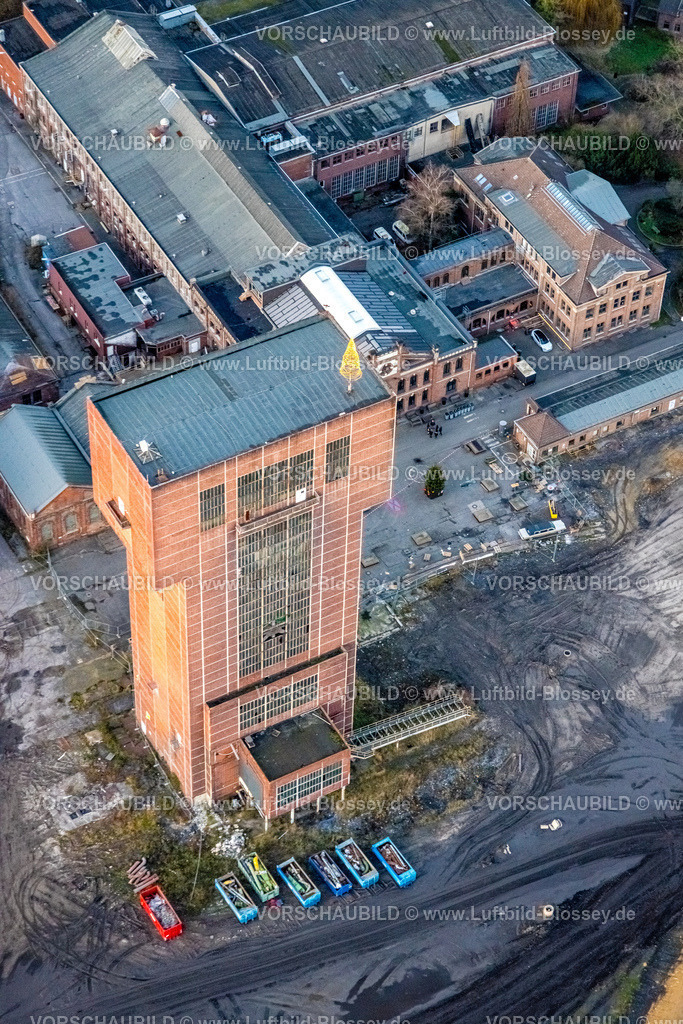 Hamm251205268 | Luftbild, CreativRevier Hamm Veranstaltungsstätte, Hammerkopfturm an der ehemaligen Zeche Bergwerk Ost Heinrich Robert, Baustelle, Stadtbezirk Herringen, Hamm, Ruhrgebiet, Nordrhein-Westfalen, Deutschland