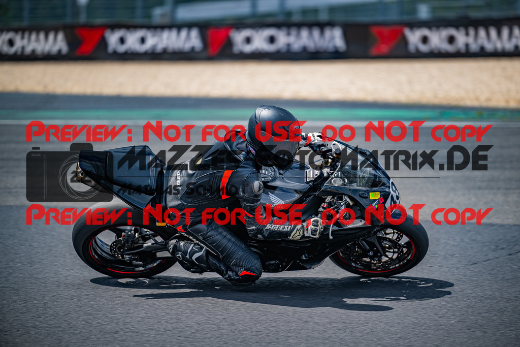 MaZZes_FotoMatrix_230719_5002 | ROT