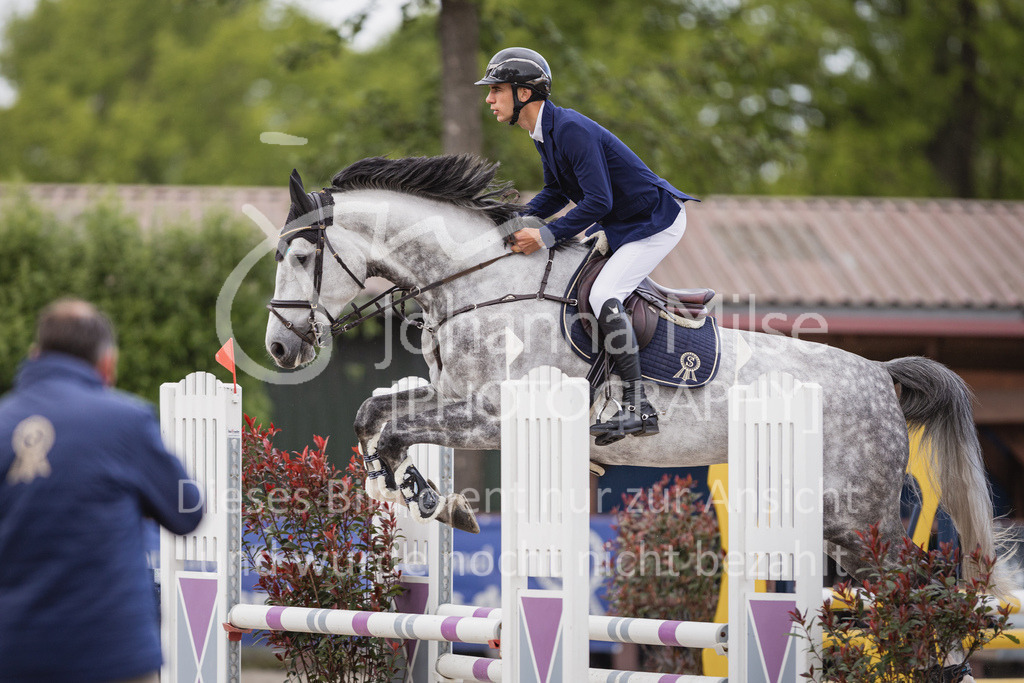 230516_Mühlen_03SprPf-A-302 | Deine schönsten Turniermomente als professionelle Fotos! Entdecke hochwertige Pferdesport-Fotografie im Online-Shop. Jetzt Fotos finden & bestellen!