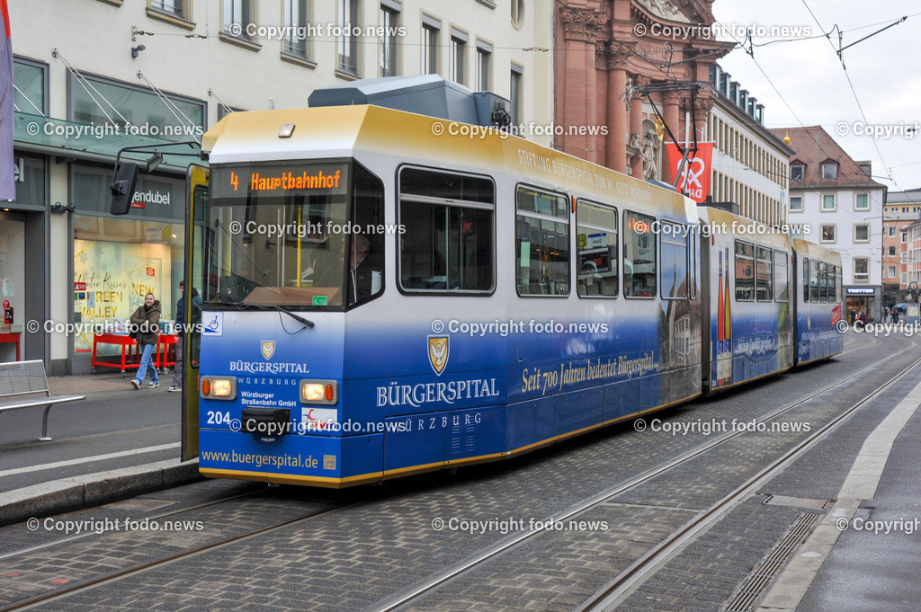 Wuerzburg_ Strassenbahn_ 01.02.2024-7 | 01.02.2024, Wuerzburg, AUT, Strassenbahn, im Bild Straßenbahn-Typ Duewag GT-D, Strassenbahn, Innenstadt, Verkehrsmittel, Verkehr, Oeffentlich, Oeffi, Historisch, Transport, Tram, Bim