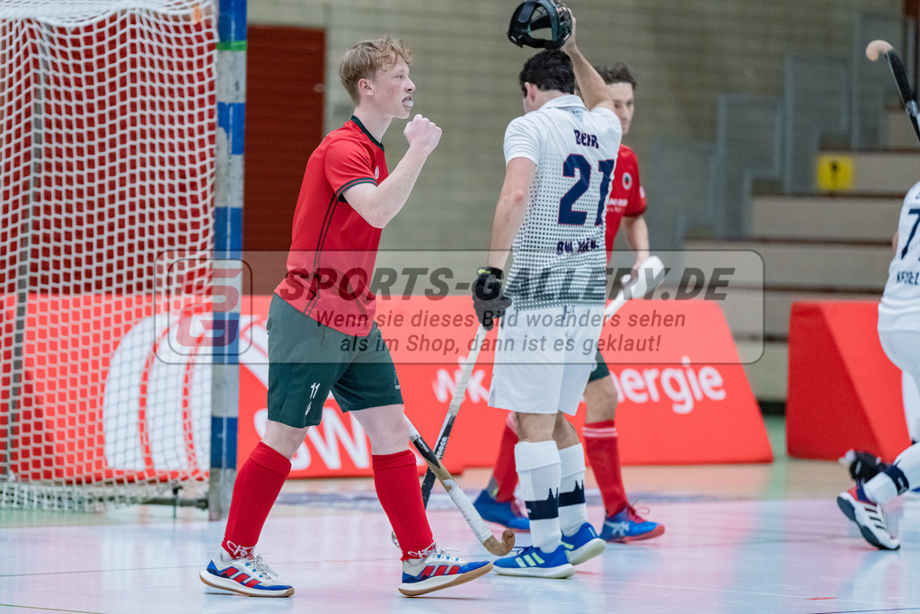 HK_20231216_107428 | 1. Bundesliga Herren  Crefelder HTC - Blau Weiß Köln am 16.12.2023 Sporthalle Glockenspitz, Krefeld , Lenjo Tappert ( Crefelder HTC #11 )