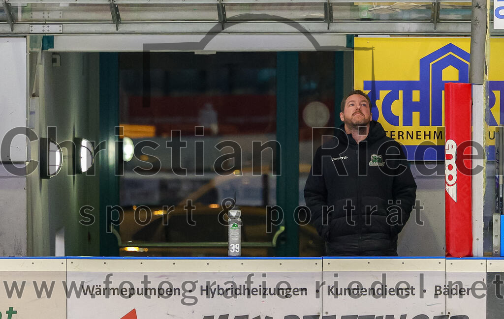 2025-11-25_001_TSV_Erding_gegen_EHF_Passau_Black_Hawks | Erding, Deutschland, 25.11.2025:Eishockey, Oberliga Süd 2025 / 2026, 20. Spieltag, TSV Erding gegen EHF Passau Black Hawks, Endergebnis: 2:3 n.V.Foto: Christian Riedel / fotografie-riedel.net