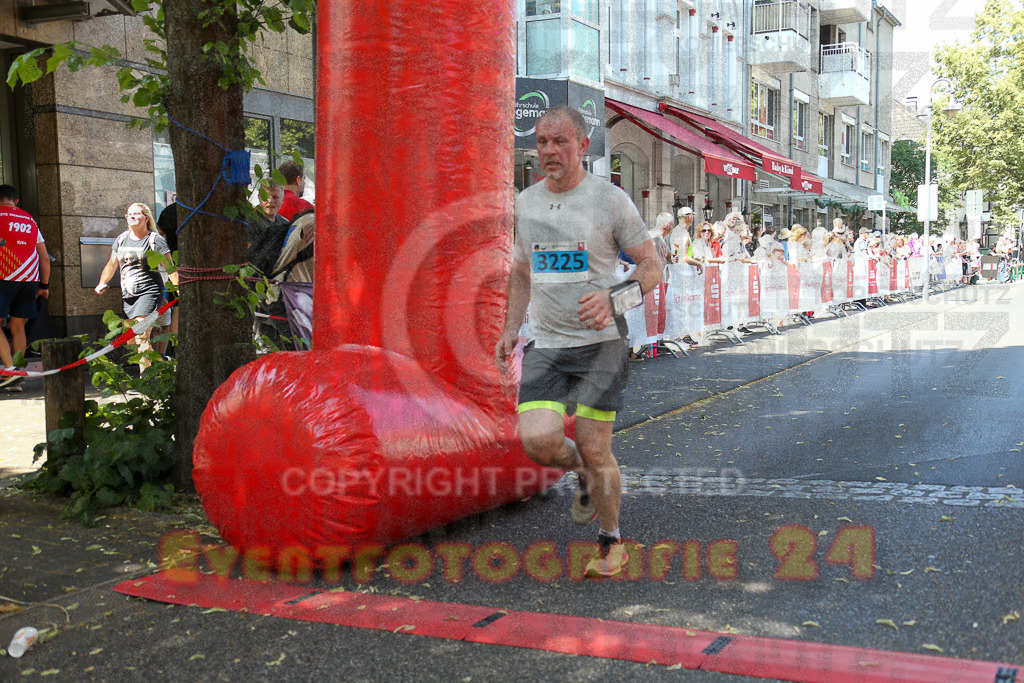 250621_1208_EX1_5037 | Sportfotografie im Rhein-Sieg Kreis, Köln, Bonn, NRW, Rheinland Pfalz, Hessen, etc. Unser Tätigkeitsfeld umfasst den Laufsport vom Volkslauf über den Marathon, Duathlon, Triathon bis zum Ultralauf wie Kölnpfad Ultra oder Schindertrail.
