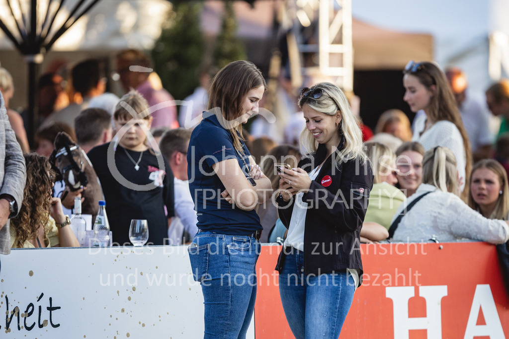 230826_Delbrueck_S1-Spr-973 | Deine schönsten Turniermomente als professionelle Fotos! Entdecke hochwertige Pferdesport-Fotografie im Online-Shop. Jetzt Fotos finden & bestellen!