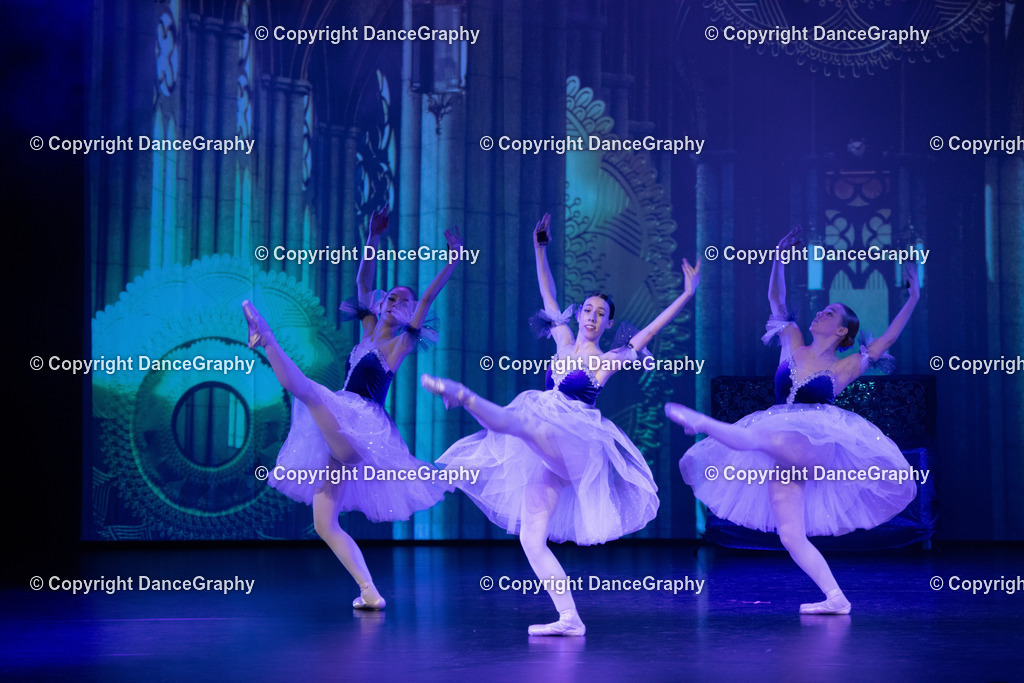 GPHY1546 | DanceGraphy - Realisiert mit Pictrs.com