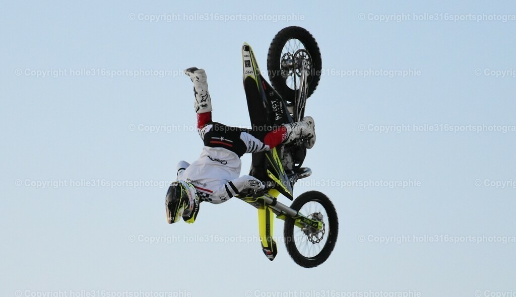 DSC_0139 (2) | Sportfotografie , Motorsport, Motoross, Reitsport, Mointainbike, Enduro,
Landschaft , Outdoor, Eventfotografie, Landschaft, Bilder online bestellen - Realisiert mit Pictrs.com